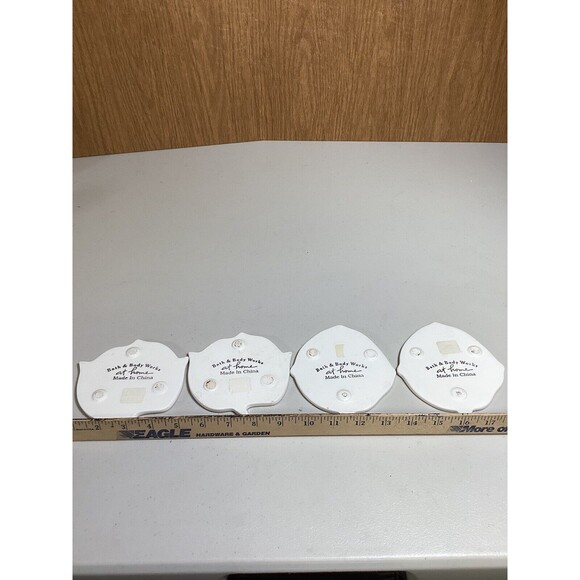 Bath & Body Works Set of 4 Coasters Ceramic Fall Leaves And Acorns - Picture 3 of 3
